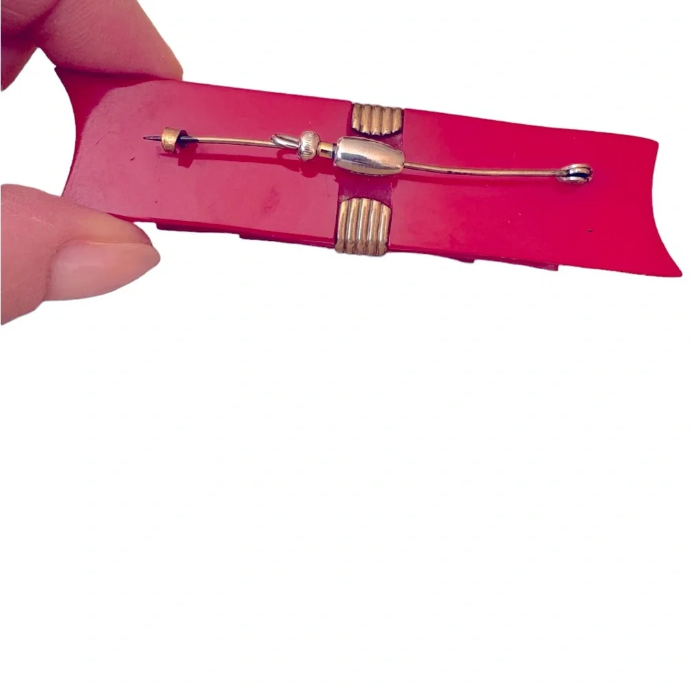 Extremely rare Bakelite red ribbon bow set. Bracelet, earrings, pin. VGUC